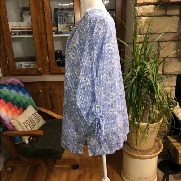 PURE JILL SIZE LARGE BLUE & WHITE PAISLEY BLOUSE 3/4 SLEEVE V/NECK W/TIES EUC - Picture 3 of 4